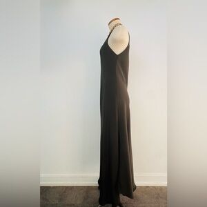 Sleek Elegant Dark Green Scoop-Neck Silk Maxi Dress - Peter Cohen